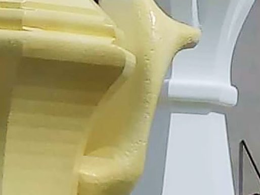 Dettaglio di una superficie resinata liscia